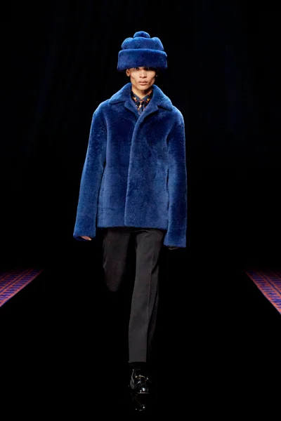 Look 29